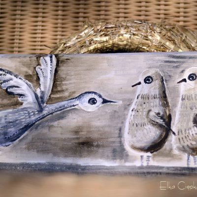 Ptaki Nieloty | Obrazek ręcznie malowany na drewnie | Prezent dla rodziny lub małżeństwa spodziewającego się potomstwa