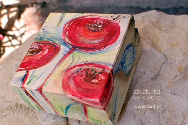 SZKATUŁKA drewniana "makowisko" ręcznie malowana w stylizowane maki - autor Elka Ciępka
