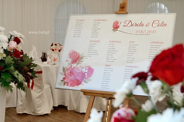 Tablo z listą gości weselnych - motyw piwonii