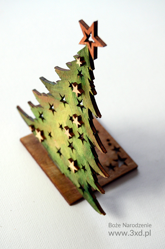 Choinka tradycyjna wycięta laserem ze sklejki drewnianej i pomalowana -świąteczny świecznik
